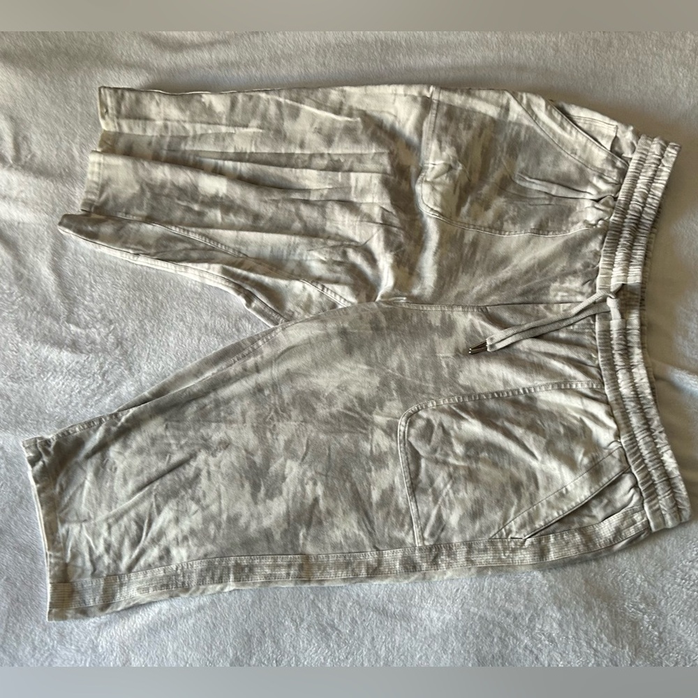 VGUC Farallon cropped jogger